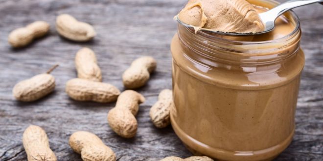 DIY Organic Peanut Butter Face Mask