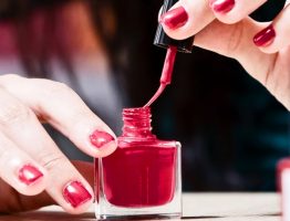Toxic Nail Polish Ingredients: Guide to Choosing Safe Products